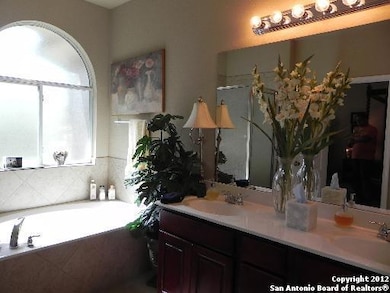 25519 Wounded Knee, San Antonio, TX 78261 - photo 5