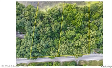 6140 Pontiac Trail, West Bloomfield Township, MI 48323 - photo 4