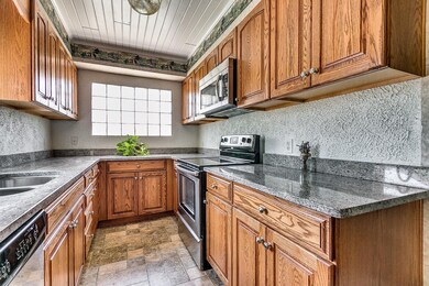 1410 Regent St, Niles, MI 49120 - photo 6