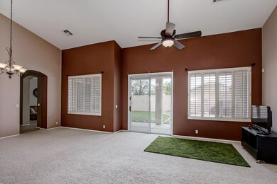 family room 2