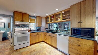 25 Delcliffe Ln, Lewiston, ME 04240 - photo 6