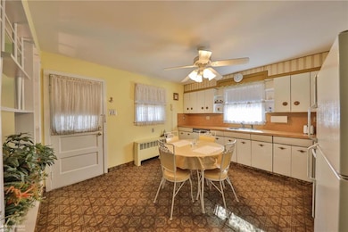 4820 Main St, Whitehall, PA 18052 - photo 7