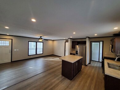 24 Canary Hill Dr unit 318, Orion Township, MI 48359 - photo 2