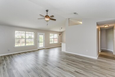 10029 Parker Lake Cir Navarre-large-009-