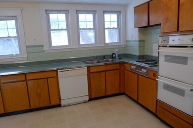 10 Craigie Terrace unit 1, Newtonville, MA 02460 - photo 6