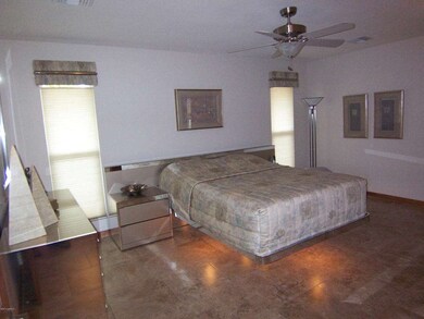 9802 W Evergreen Dr, Sun City, AZ 85373 - photo 4