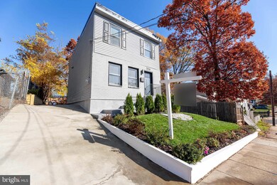 5214 Queens Stroll Place SE, Washington, DC 20019 - photo 3