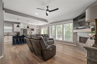 19935 W 221st St, Spring Hill, KS 66083 - photo 3