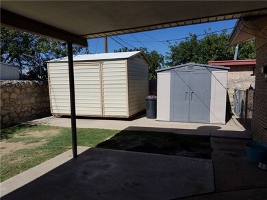 7830 Broadway Dr, El Paso, TX 79915 - photo 6