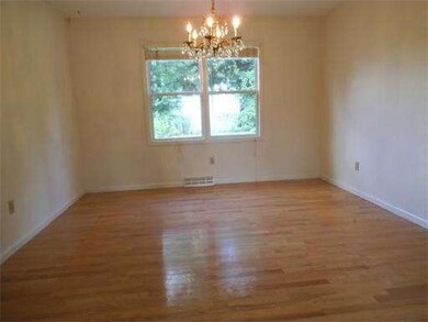 92 Chapin St, Ludlow, MA 01056 - photo 5