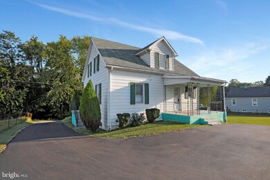 230 Columbia St, Bolivar, WV 25425 - photo 3