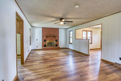 305 N Ellen St, Nixa, MO 65714 - photo 6