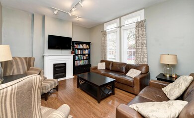 Living Room (2)