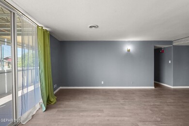 1800 N Stanton Suite 204-7