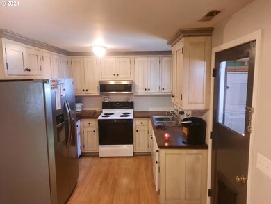 1305 15th Ave SW, Albany, OR 97321 - photo 7