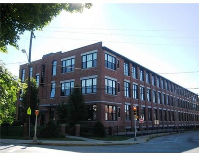 685 Social St unit 303, Woonsocket, RI 02895 - photo 2