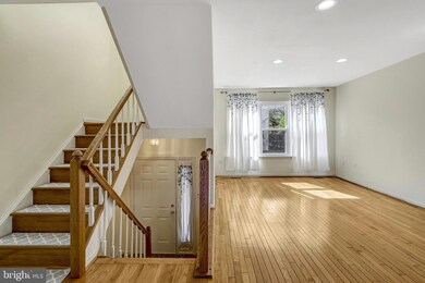 6302 Over See Ct, Springfield, VA 22152 - photo 2