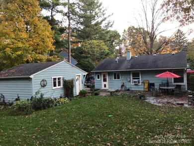 889 Wickfield Ct, Ann Arbor, MI 48105 - photo 4