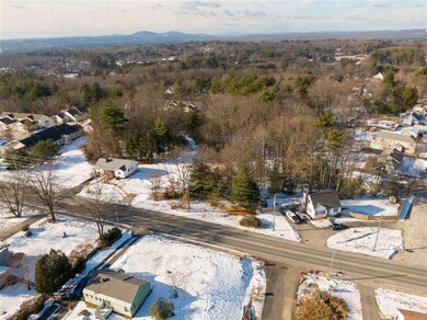42 Mammoth Rd, Hooksett, NH 03106 - photo 3