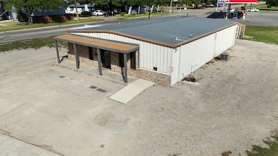 2810 4th St, Brownwood, TX 76801 - photo 2