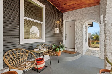 810 Dakota St, San Antonio, TX 78203 - photo 4