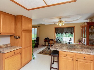 718 E Terrace Dr, Center Point, IA 52213 - photo 7