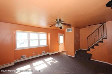 351-437451 Living Room (11)