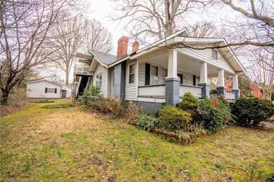 729 Wood St, Statesville, NC 28677 - photo 2