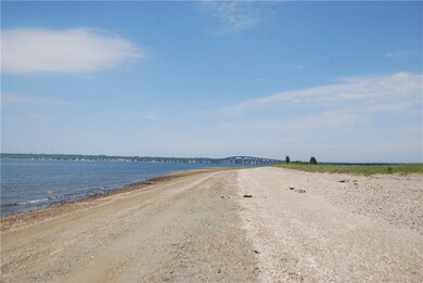 145 Plantation Ln, North Kingstown, RI 02874 - photo 2