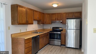 211 Madison Ct unit 71, Stafford, VA 22556 - photo 3