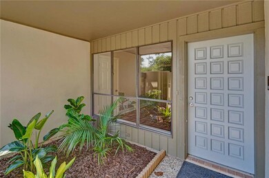 Front Entryway/Door