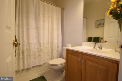 25021 Justice Dr, Chantilly, VA 20152 - photo 5