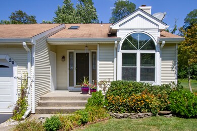 20 Hunters Pointe, North Middletown, NJ 07748 - photo 3