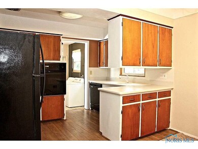 3110 Oak Grove Place, Toledo, OH 43613 - photo 6