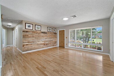 2- WShadysideCir-WestPalmBeach-FL-small