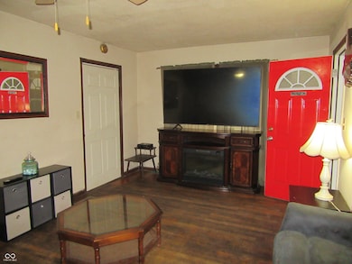 1118 S Morgantown Rd, Greenwood, IN 46143 - photo 3