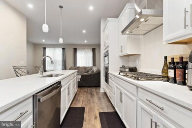 1698 Beech Leaf St, Dumfries, VA 22026 - photo 5