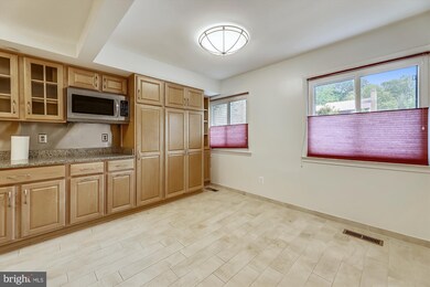 8548 Gwynedd Way, Springfield, VA 22153 - photo 4