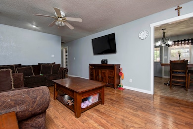 544 W Hubble Dr, Marshfield, MO 65706 - photo 5