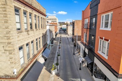 48-web-or-mls-24-6th-st