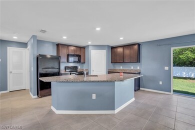 137 Blackstone Dr, Fort Myers, FL 33913 - photo 6