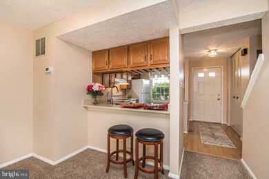 5994 Rowanberry Dr, Elkridge, MD 21075 - photo 6