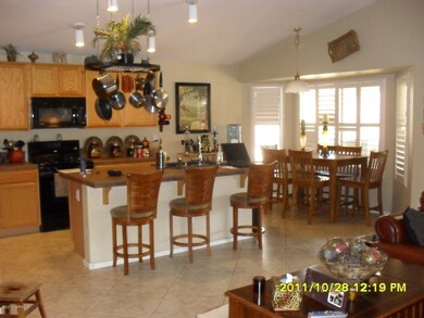 Kitchen?Dining room