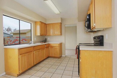 7702 W Pierson St Phoenix AZ-large-008-K