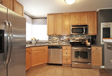 1383 S 6th Ave, Des Plaines, IL 60018 - photo 3