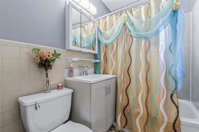 83-6 229th St unit Lower, Queens Village, NY 11427 - photo 6