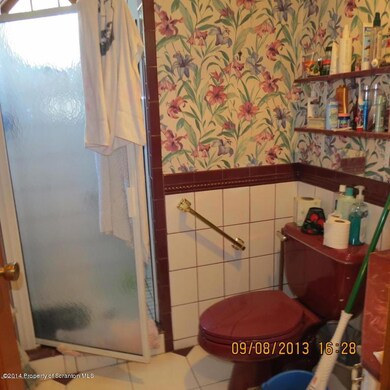 235 Swetland St, Duryea, PA 18642 - photo 2