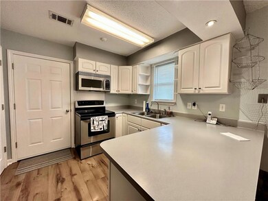 Kitchen with serving counter