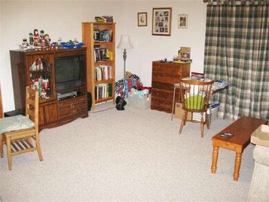 47 Green Briar Rd, Fitchburg, MA 01420 - photo 4