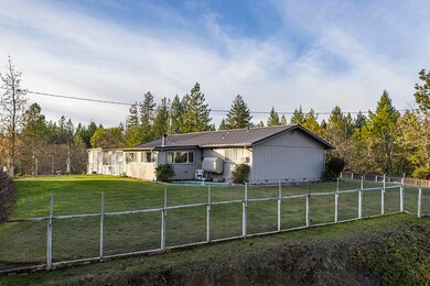 2000 Saratoga Way, Grants Pass, OR 97526 - photo 5